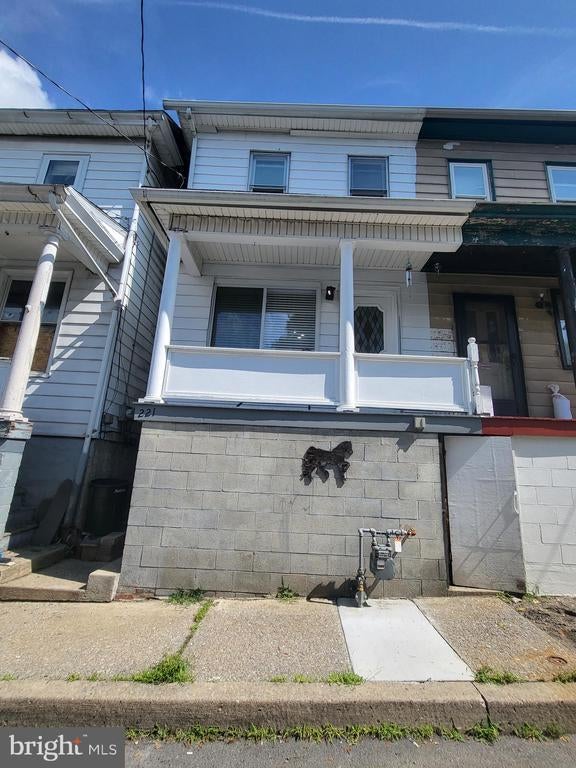 221 E Cameron St, Shamokin