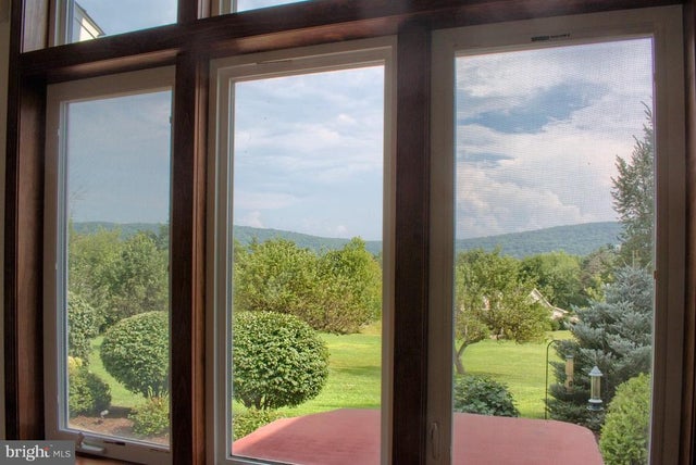 45 5th Ave, Elysburg