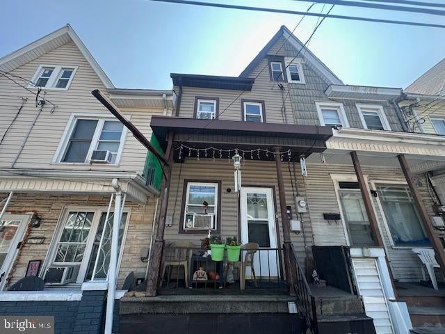 144 W Girard St, Mount Carmel