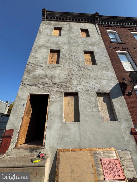 2413 N 15th St, Philadelphia