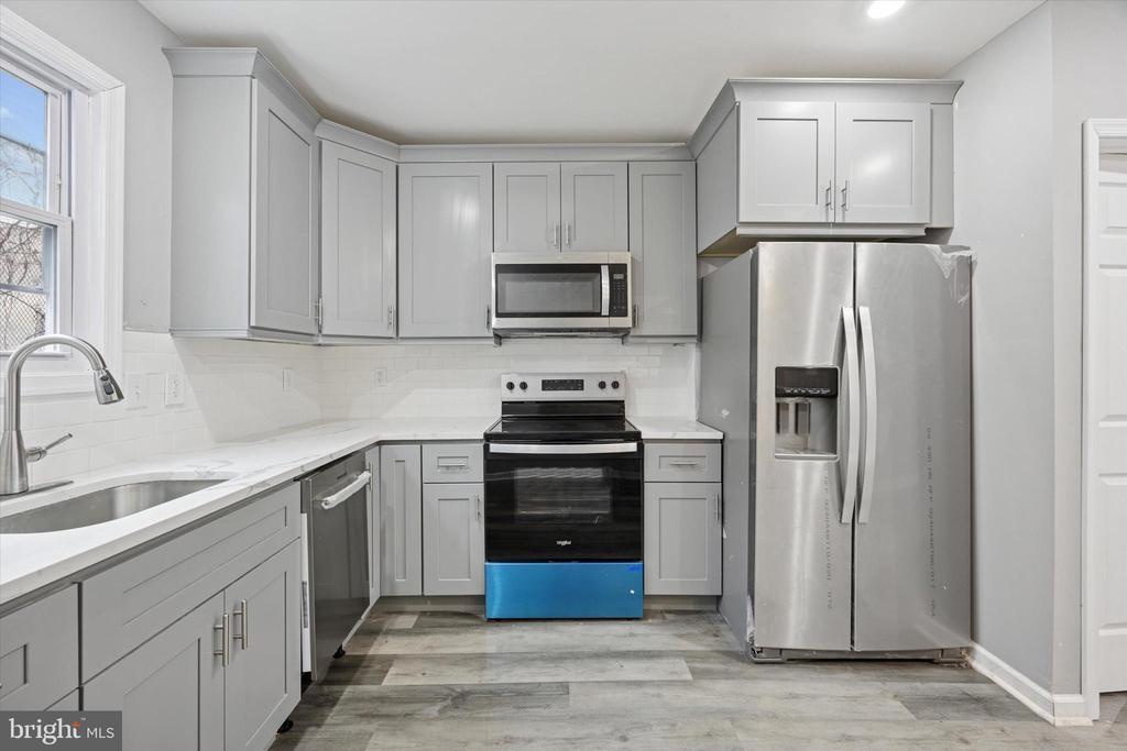 1904 N Leithgow St, PHILADELPHIA