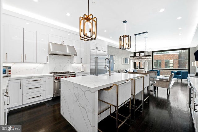 722 N 3rd St, Philadelphia