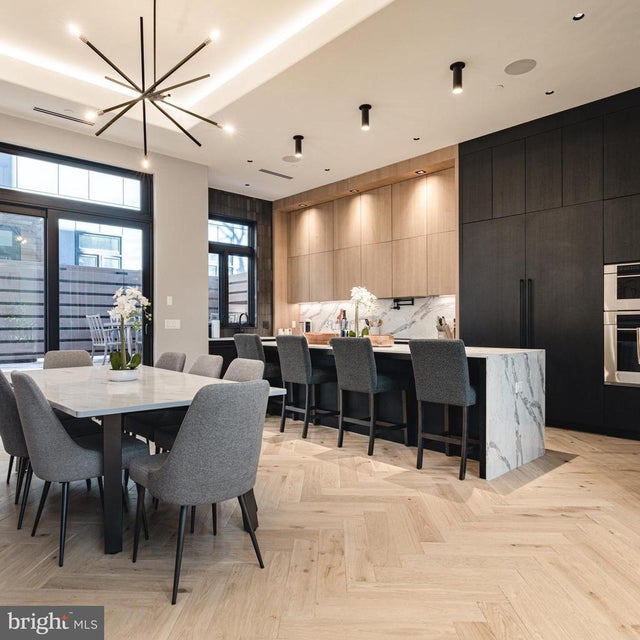 109 S 24th St, Philadelphia