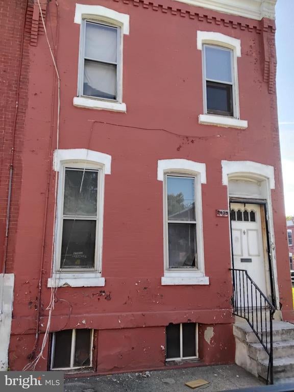 2439 N 15th St, Philadelphia