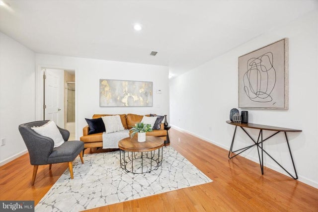 2121 Carpenter St #2, Philadelphia