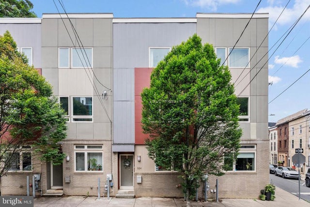 884 N Lawrence St, Philadelphia