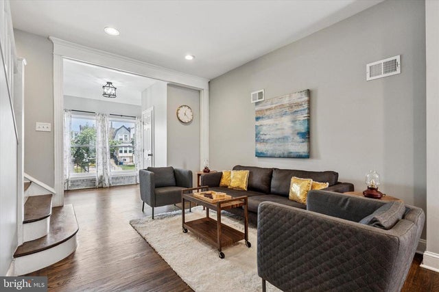 3208 W Allegheny Ave, Philadelphia