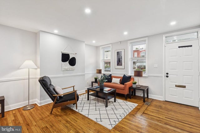 3804 Fairmount Ave, Philadelphia