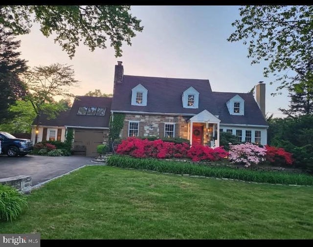 100 Overhill Ave, Philadelphia