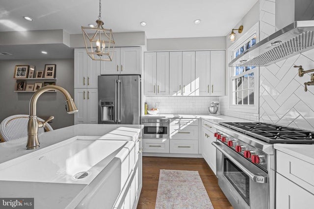 2150 Webster St, Philadelphia