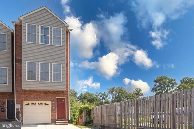 635 Dupont St #o, Philadelphia