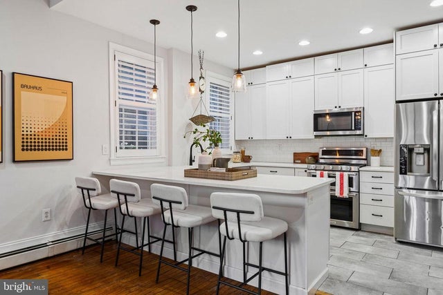 1238 Waverly St, Philadelphia