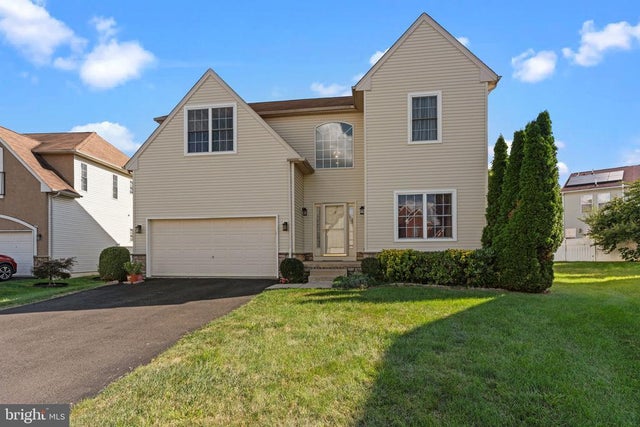 2710 Riverhouse Rd, Philadelphia