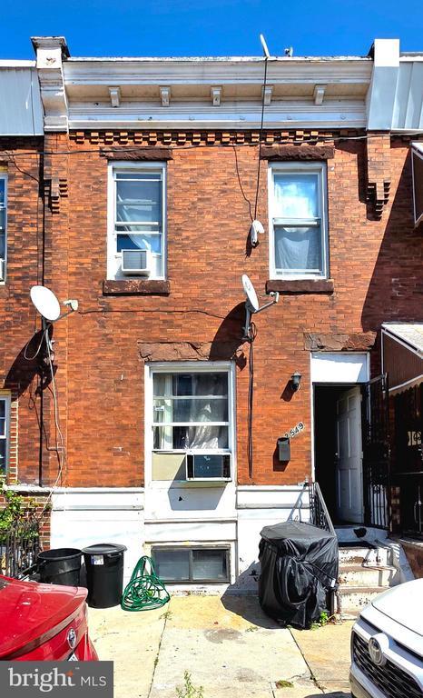 2549 S Fairhill St, Philadelphia