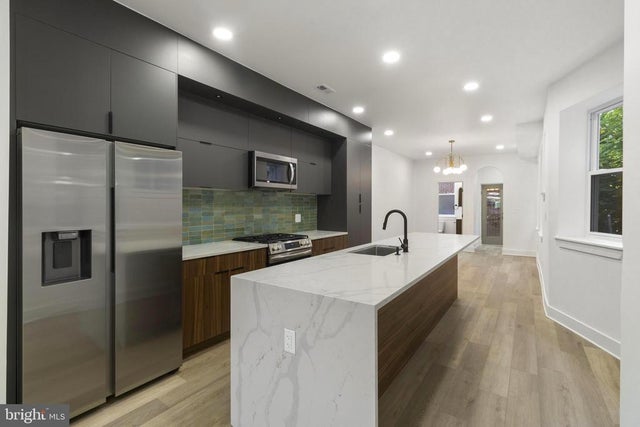 5502 Media St, Philadelphia