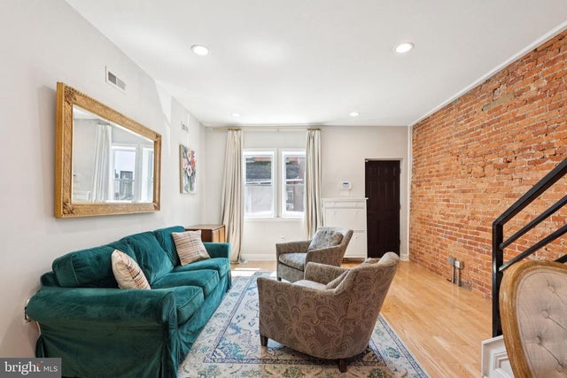 2211 Titan St, Philadelphia