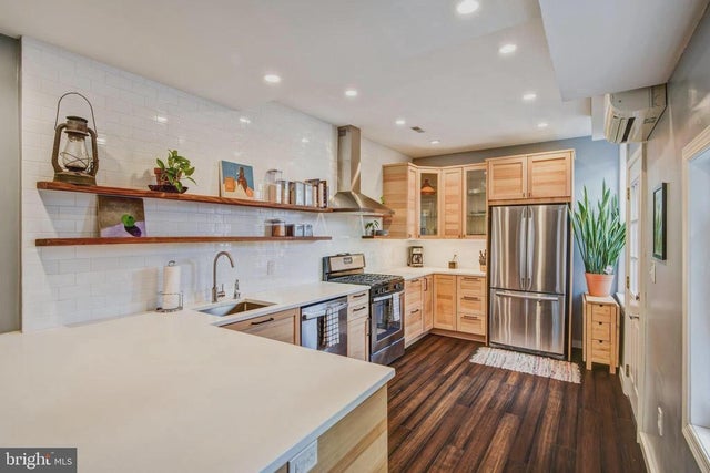 1450 E Columbia Ave, Philadelphia