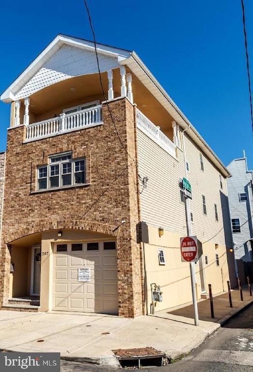 207 Moore St, Philadelphia