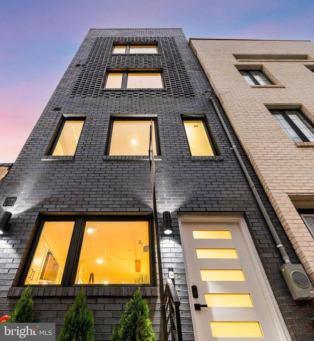 2510 Sepviva St, Philadelphia