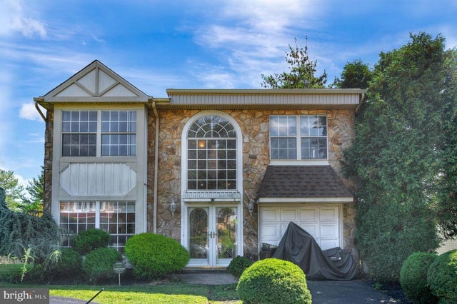 13360 Susan Ter, Philadelphia