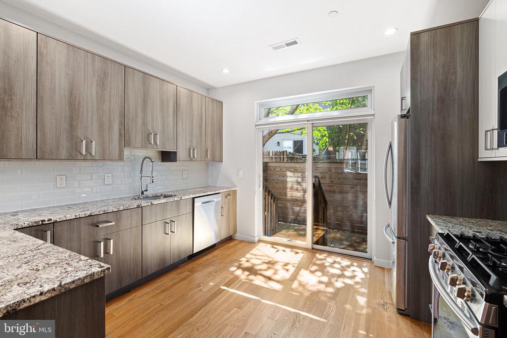 2240 Wilder St, PHILADELPHIA