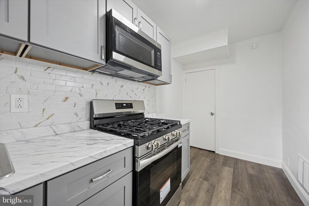 2515 S 68th St, PHILADELPHIA