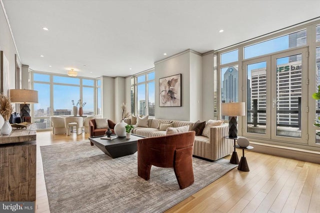 130 S 18th St #3103, Philadelphia