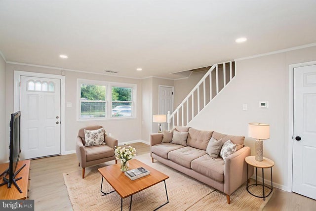 8542 Torresdale Ave, Philadelphia