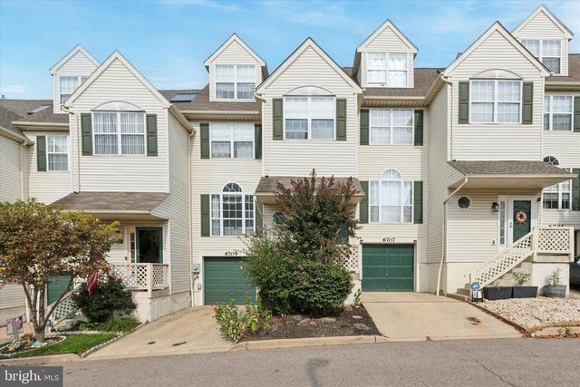 6709 Cinnamon Dr, Philadelphia