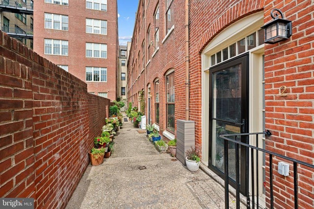 2 Willings Alley Mews, Philadelphia
