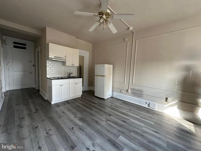 1324-00 Locust St #1422, Philadelphia