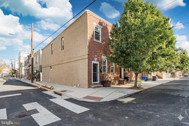 2624 Almond St, Philadelphia