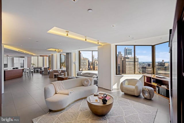 202-10 W Rittenhouse Sq #2106-2107, Philadelphia