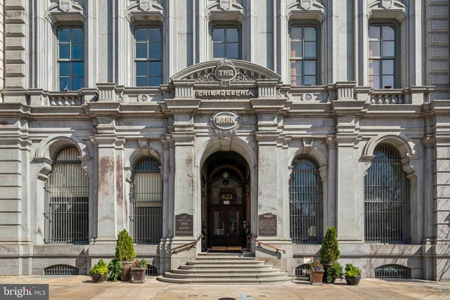 421 Chestnut St #304, Philadelphia