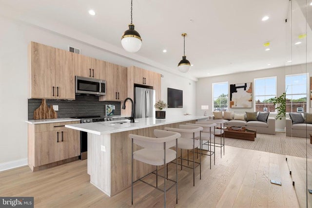 4038 (4050) Marilyn (conshohocken Ave) Dr, Philadelphia