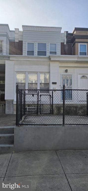 5720 N Marshall St, Philadelphia