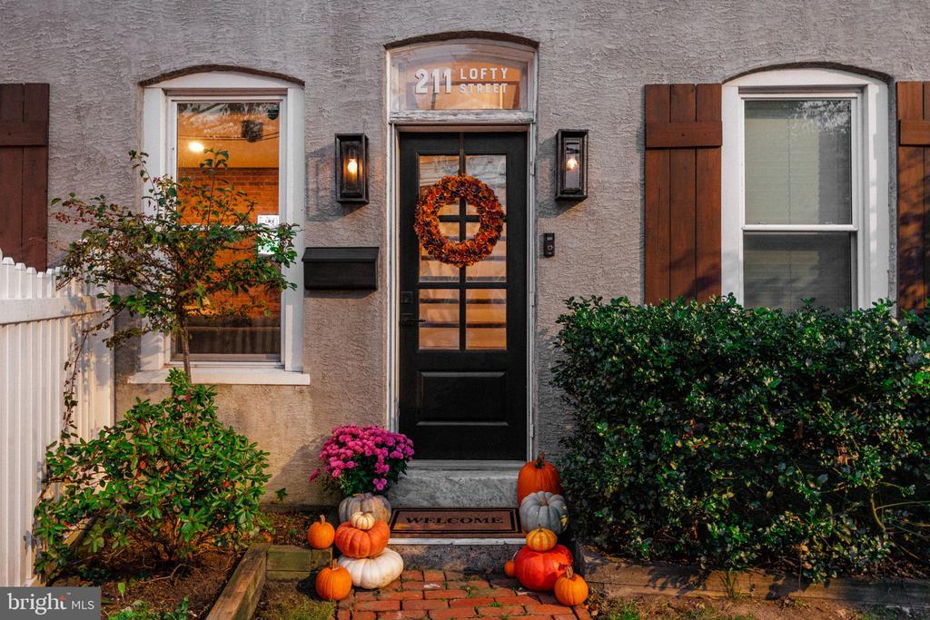 211 Lofty St, PHILADELPHIA