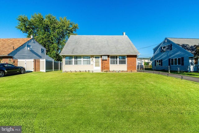 2817 Newberry Rd, Philadelphia