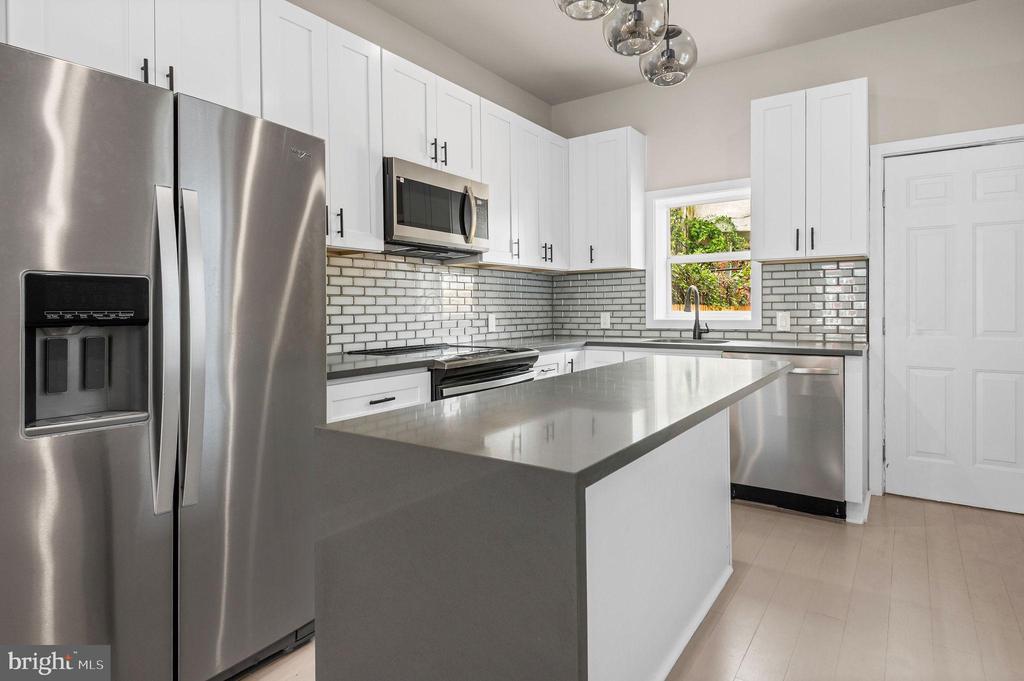 2318 N 31st St, PHILADELPHIA