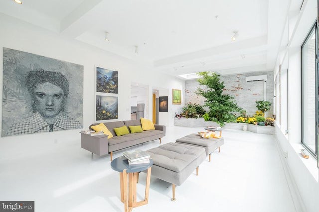 822-24 Ellsworth St, Philadelphia