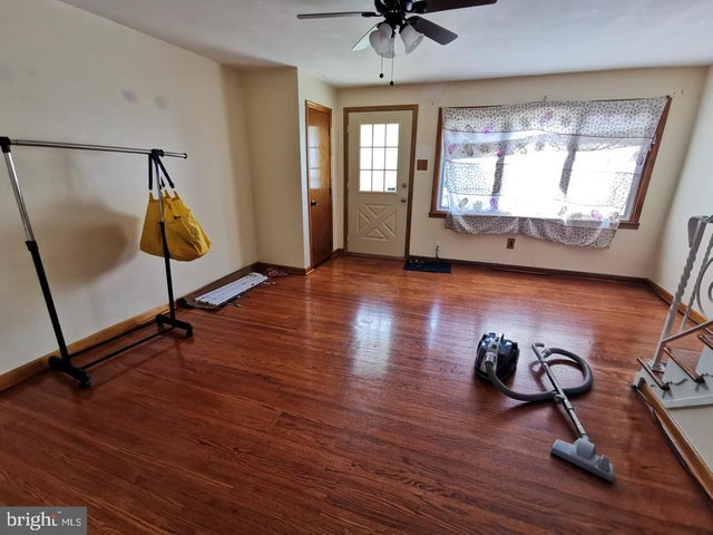 7231 Eastwood St, Philadelphia