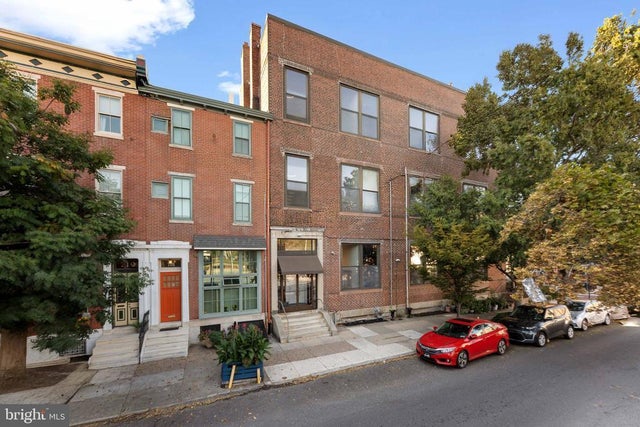 700 S 10th St #2f, Philadelphia