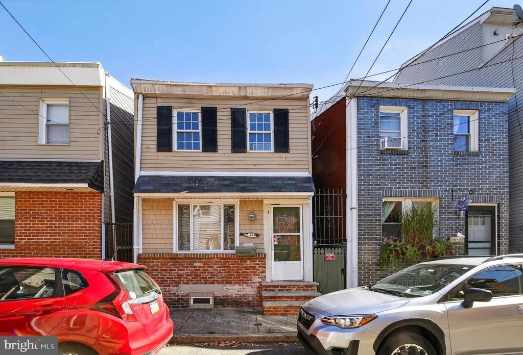 1331 E Hewson St, PHILADELPHIA