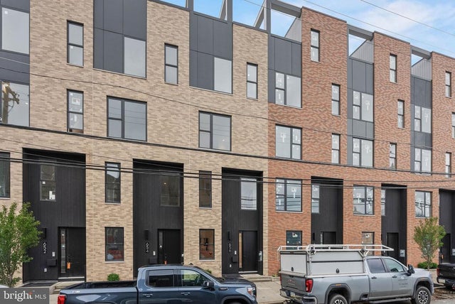 650 Fairmount Ave #i3, Philadelphia