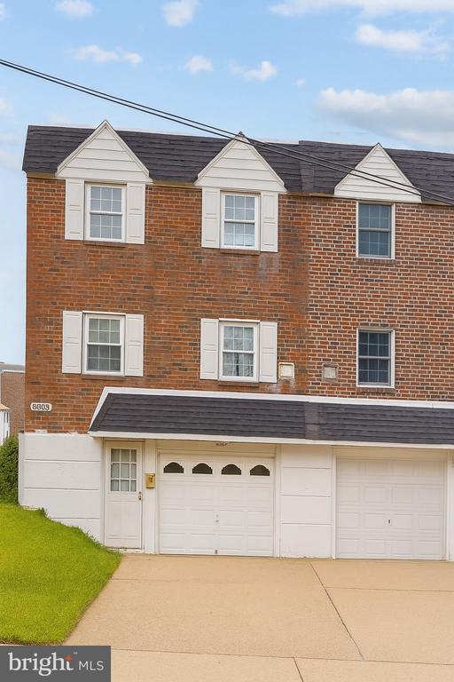 8803 Manchester St, Philadelphia