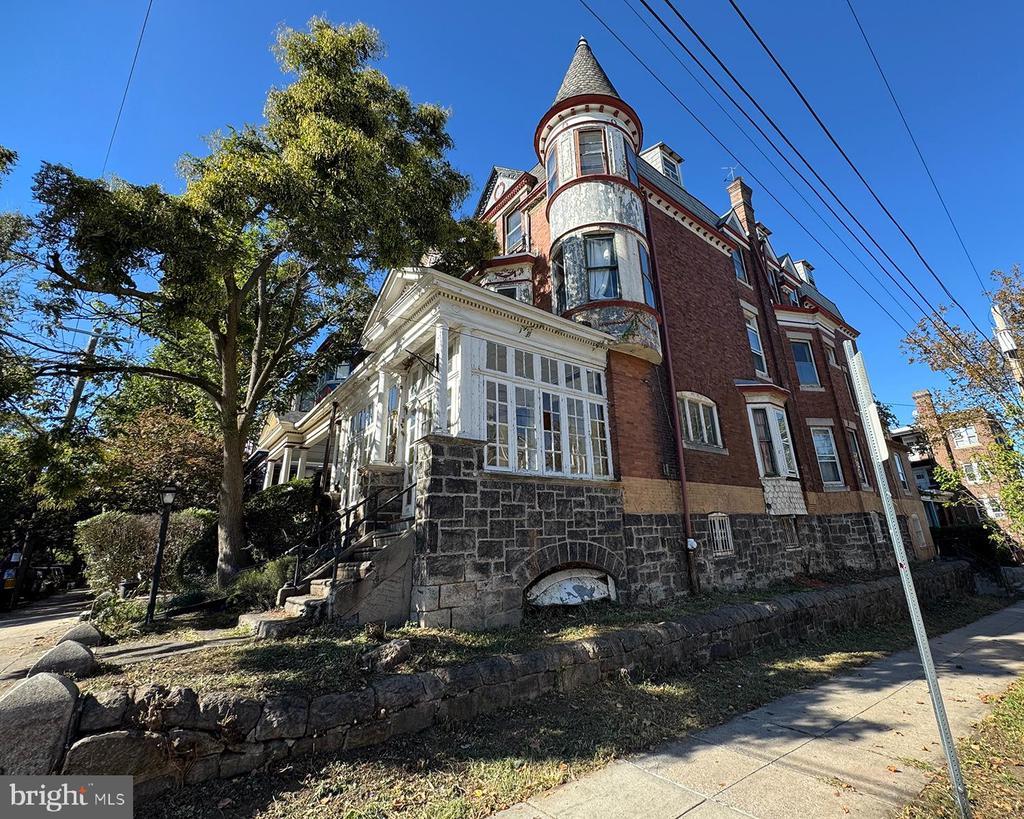 4401 Pine St, PHILADELPHIA