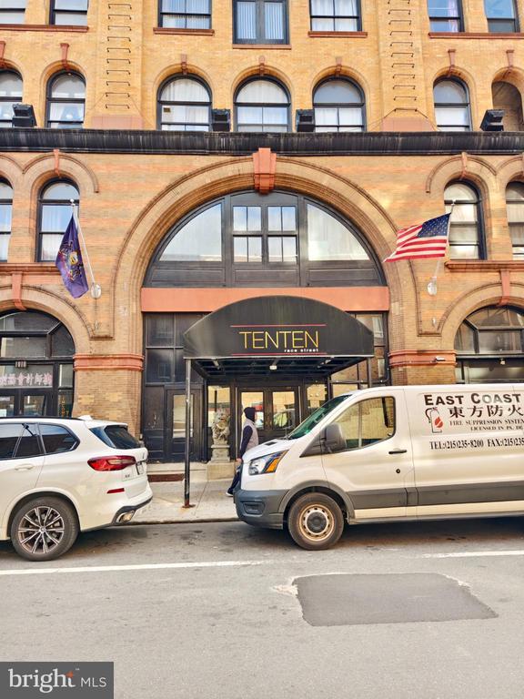 1010 Race St #8i, Philadelphia