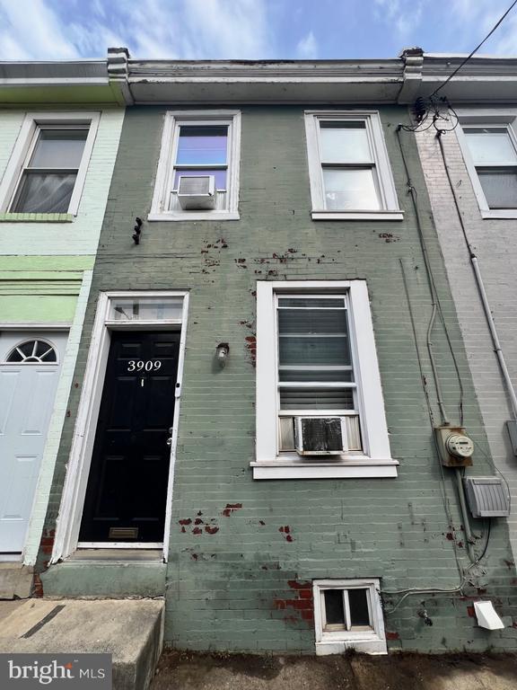 3909 Brandywine St, Philadelphia