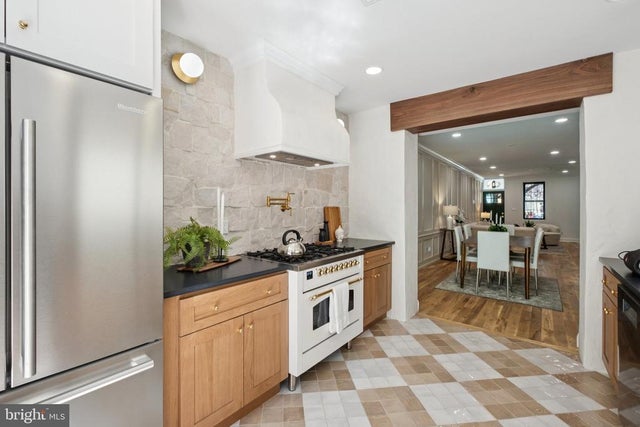 842 Wharton St, Philadelphia