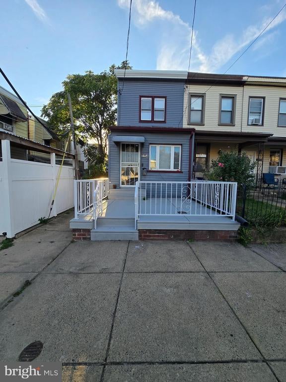 2254 Pratt St, Philadelphia